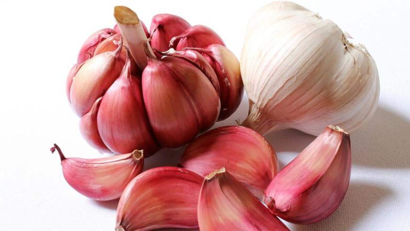 El ajo es rico en zinc, calcio; fortalece los folículos pilosos El ajo es rico en zinc, calcio; fortalece los folículos pilosos