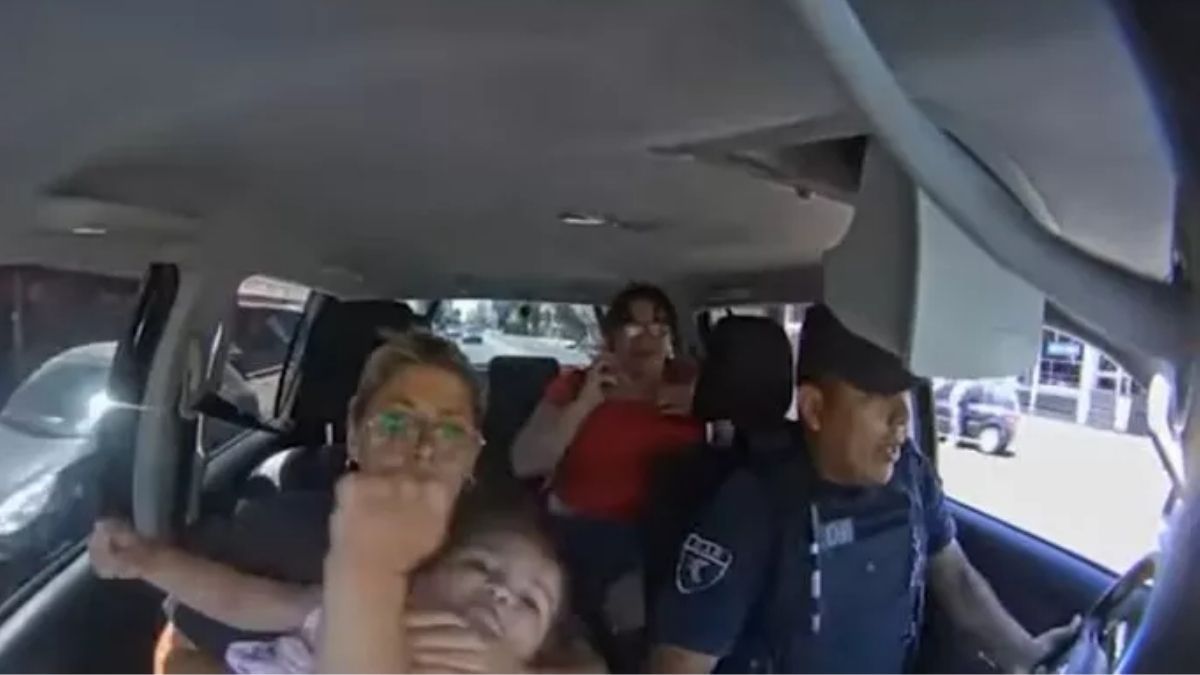 Policías