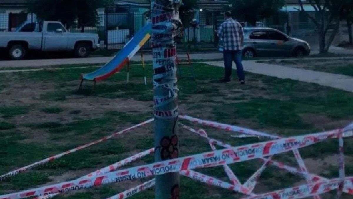 Poste electrificado en El Chingolo III