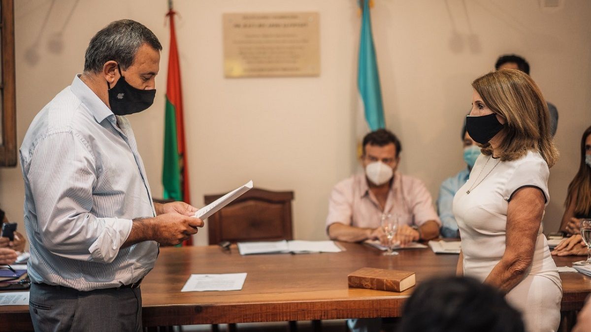 María Teresa Riu-Cazeaux