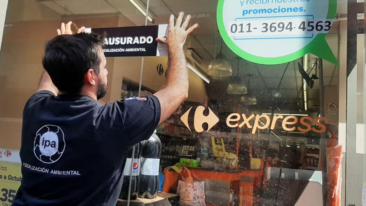 Clausura de locales de Carrefour