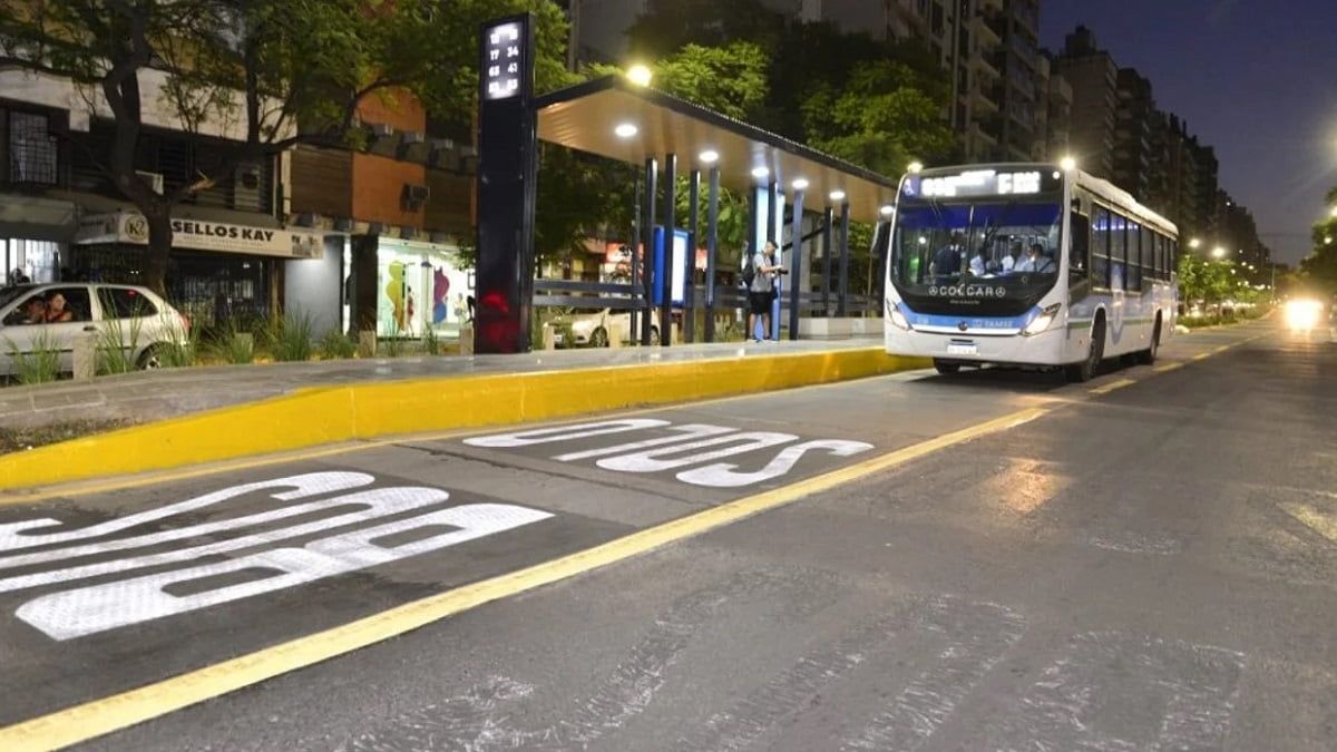 Dársena de Solo Bus en la Avenida Chacabuco