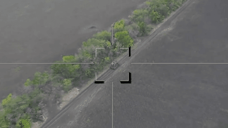 VIDEO: Operadores de drones rusos fulminan posiciones, blindados y personal ucranianos