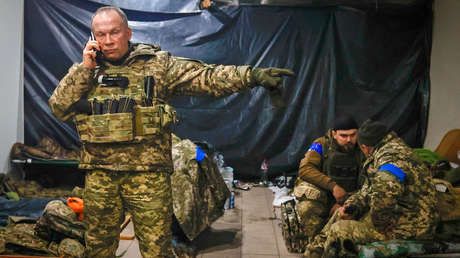 Jefe militar de Kiev admite que la situación en el campo de batalla es "difícil"