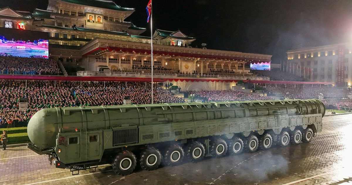Corea del Norte presentó su nuevo misil de largo alcance más poderoso