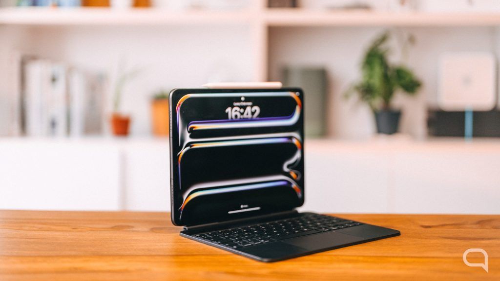 El iPad plegable llegaría más tarde de lo pensado y pondría a llorar a tu cartera