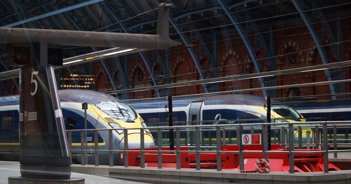 El Eurostar se renueva y compra  trenes de alta velocidad de dos pisos para cruzar el Canal de la Mancha