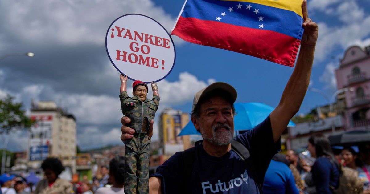Tensión con Estados Unidos: al ritmo del reguetón, Nicolás Maduro convoca una marcha de milicianos para desmentir que sea un narcotraficante