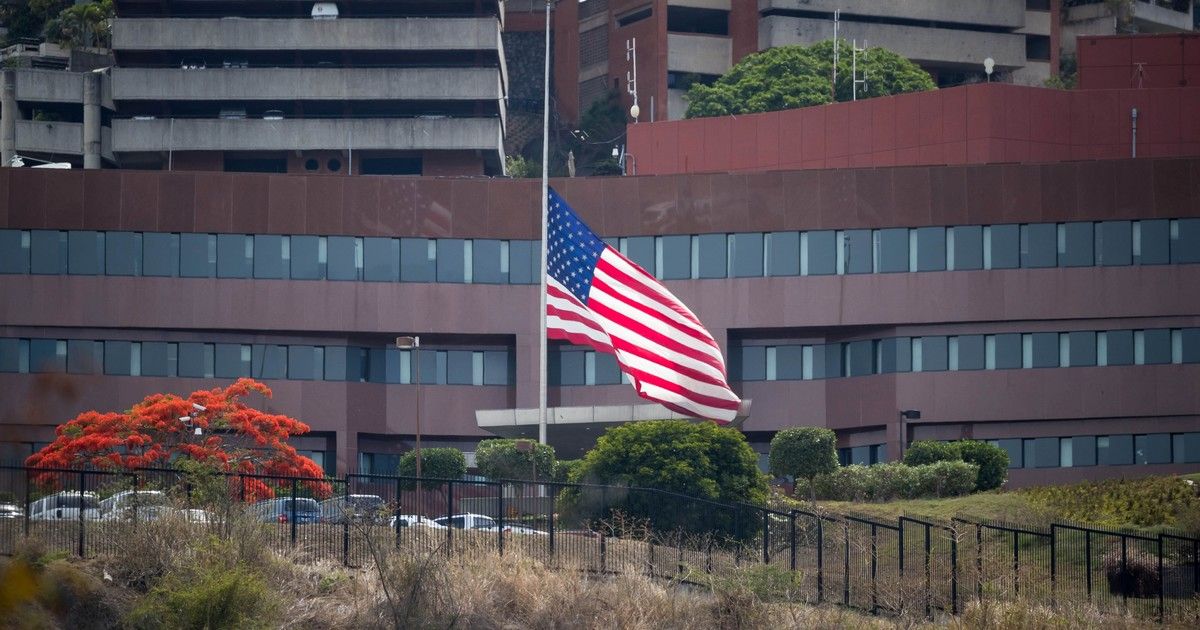 Venezuela advierte a Estados Unidos que su embajada en Caracas podría sufrir un atentado con "explosivos"