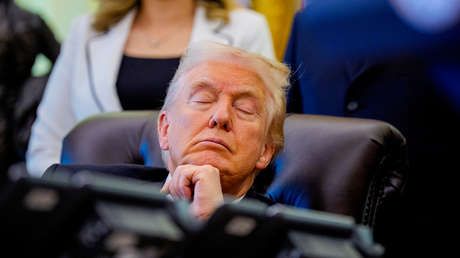 ¿'Don el Dormilón' sustituye a 'Joe el Dormilón'?: Trump lucha contra el sueño en la Casa Blanca (VIDEO)