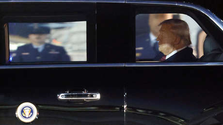 FOTO: 'La Bestia' de Trump circula con el maletero abierto