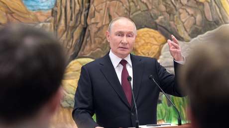 Putin comenta los contactos entre los servicios de inteligencia rusos y ucranianos