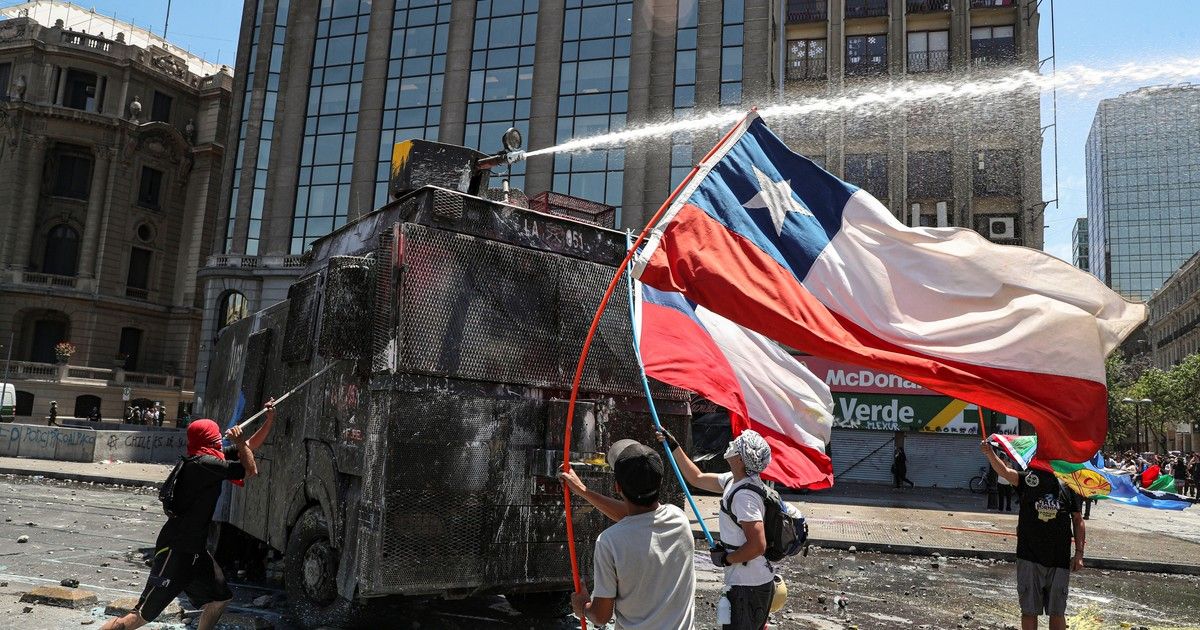 Panorama Internacional: Chile, elecciones con sorpresa y las deudas pendientes del 2019