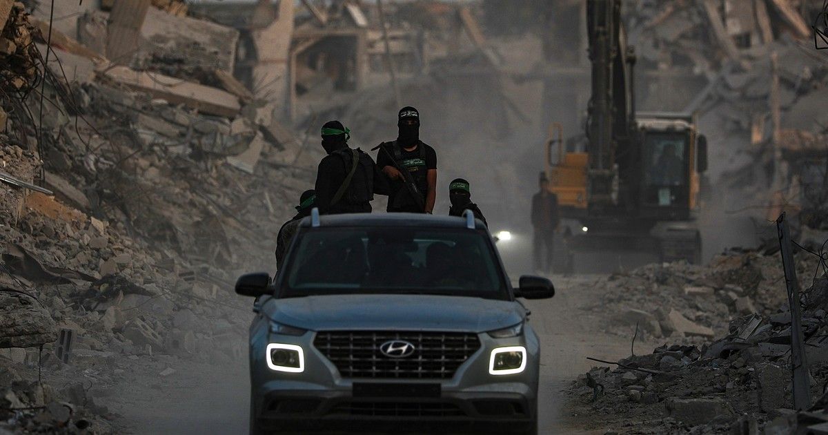 Israel dice que Hamas entregó los restos de otro rehén en Gaza