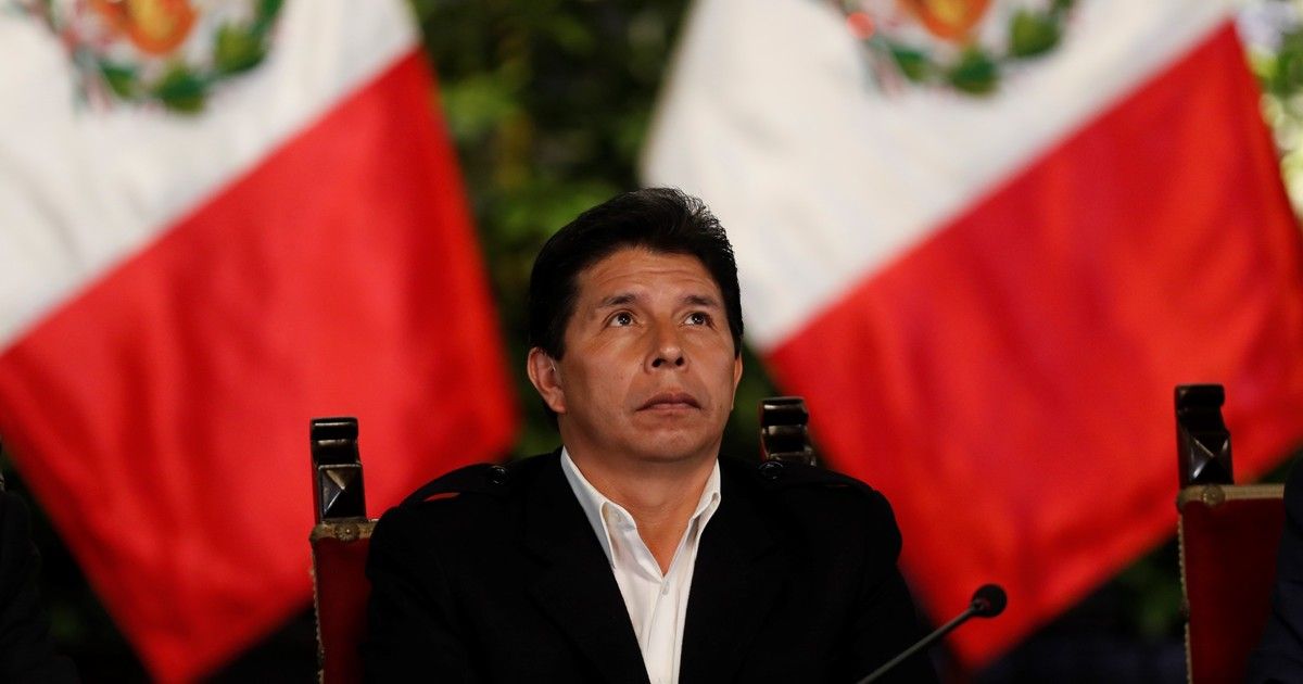 La Justicia de Perú ordena 5 meses de cárcel para la ex primera ministra asilada en la embajada de México y pide su captura