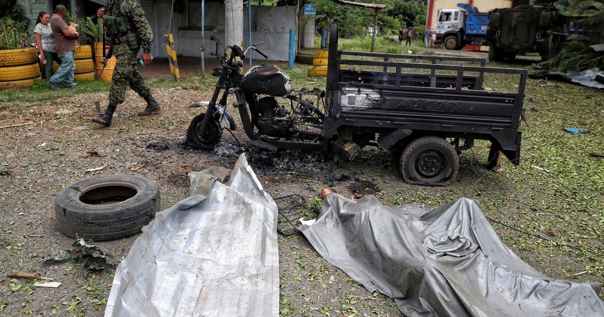 Un muerto, heridos y un desaparecido en un ataque con armas y explosivos en una estación policial en Colombia