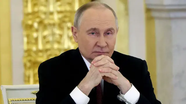 Imagen de Putin durante una reunión con el Ministerio de Defensa ruso