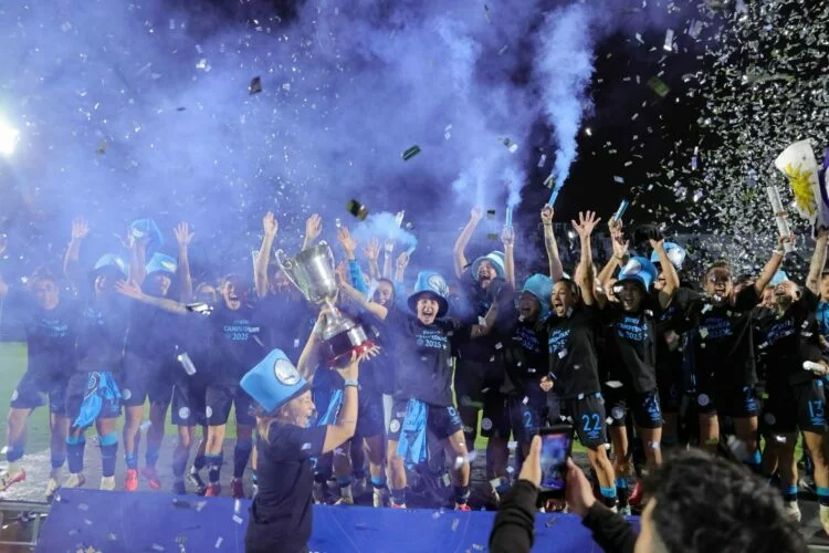 Imagen de las jugadoras de Belgrano y Newell's en acción