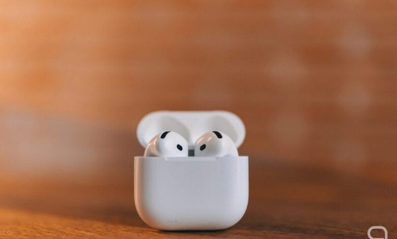 AirPods 4 con cancelación de ruido y carga USB-C