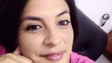 Foto de una persona desaparecida con características físicas destacadas