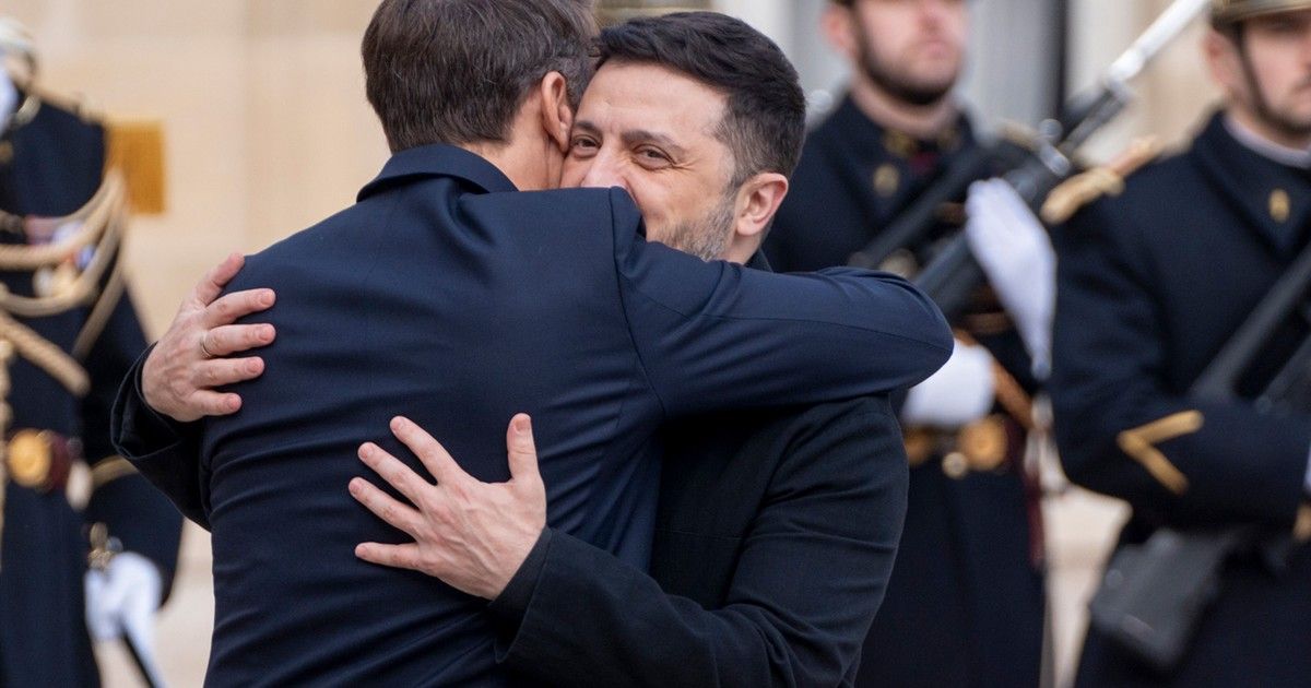 Guerra en Ucrania: Zelenski y Macron buscan un plan de paz en un contexto de corrupción y tensiones