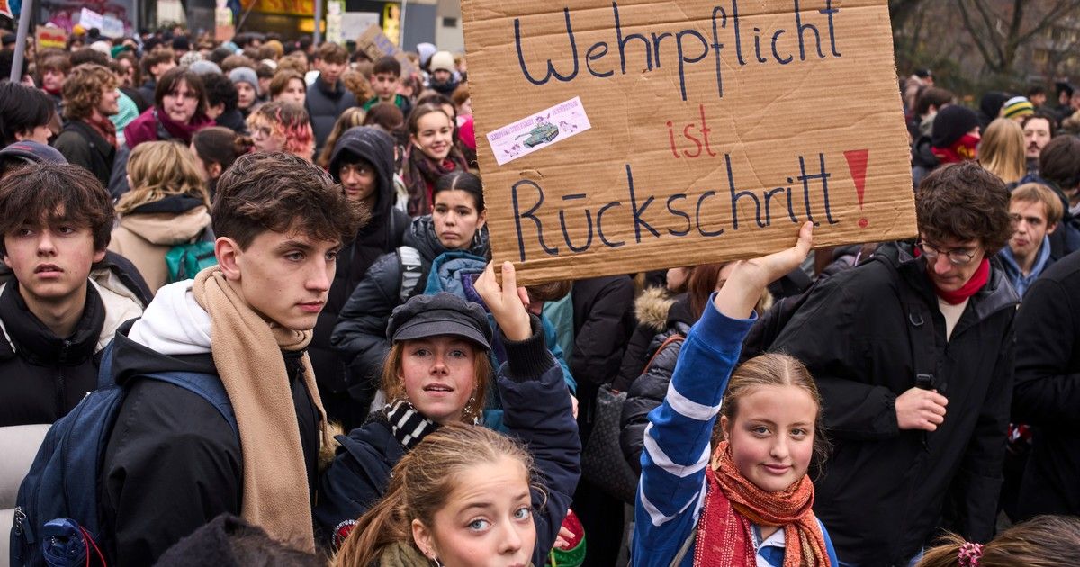 Alemania aprobó servicio militar voluntario (por ahora) y aspira a la creación del Ejército más poderoso de Europa