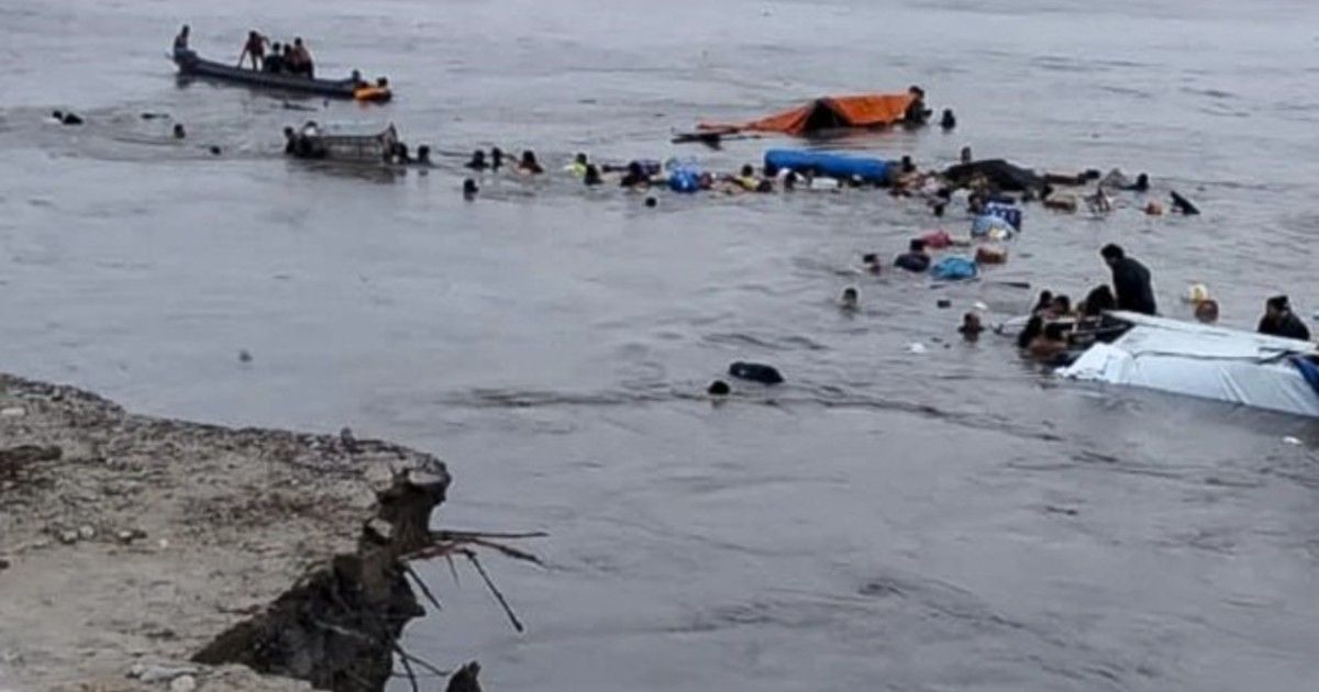 Tragedia en Perú: un alud hundió dos embarcaciones y provocó al menos 12 muertos