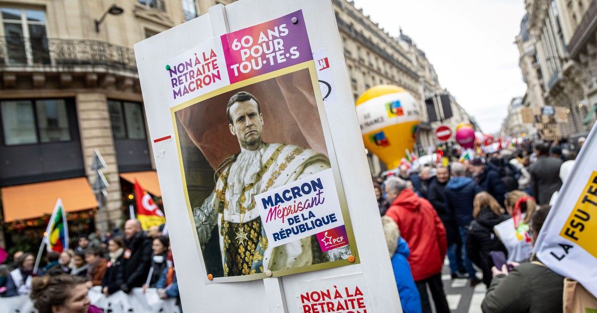 Francia: Macron quiere una "etiqueta de confianza" para la prensa y desata críticas de censura