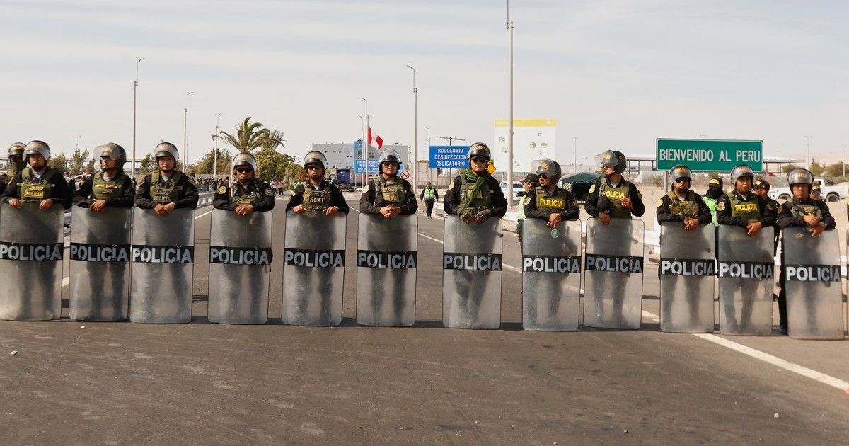 Tensión en la frontera entre Chile y Perú: acuerdan patrullajes conjuntos para evitar una crisis migratoria