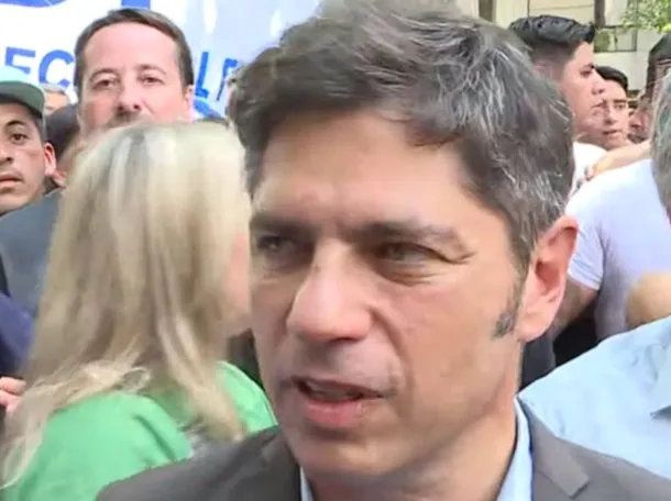 Axel Kicillof en la marcha contra la reforma laboral