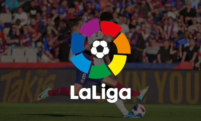 Imagen de una persona utilizando una aplicación en su teléfono móvil