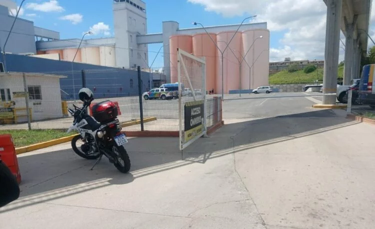 Imagen de un cuidacoches informal detenido por la Policía