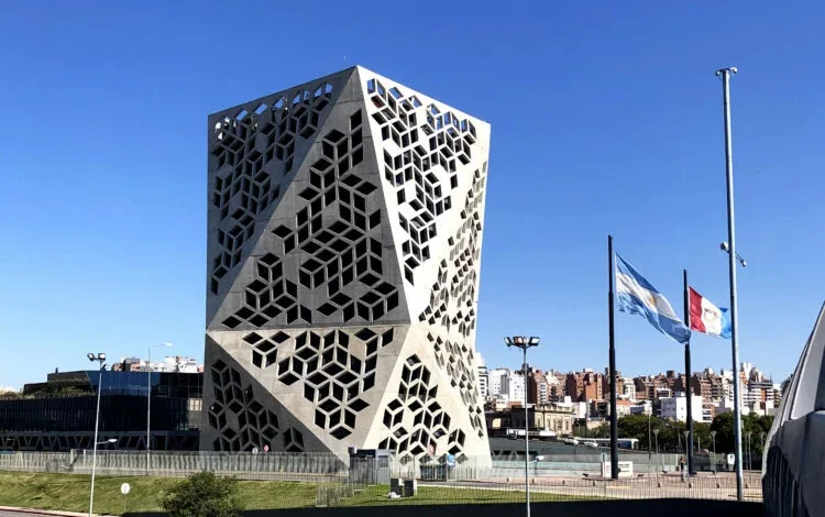 Imágenes de empleados públicos y jubilados en Córdoba