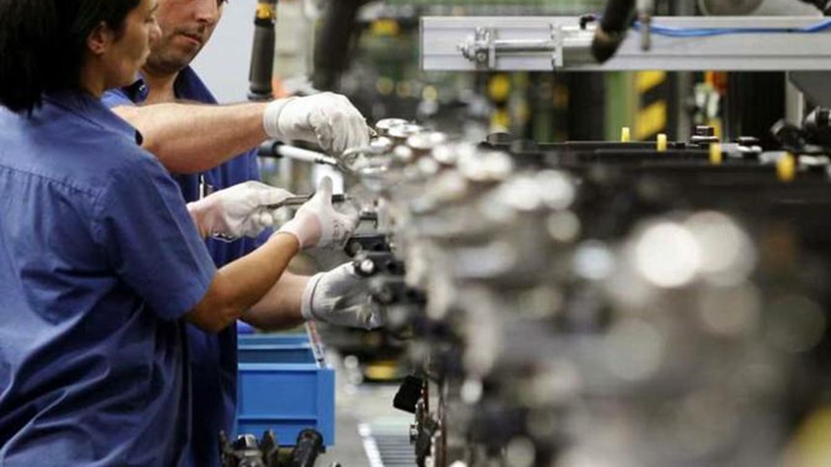 Borrador de la reforma laboral: cambios en la Ley de Contrato de Trabajo y derogación de normas históricas