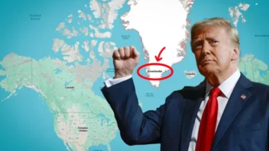 Mapa de Groenlandia con banderas de Estados Unidos y Dinamarca