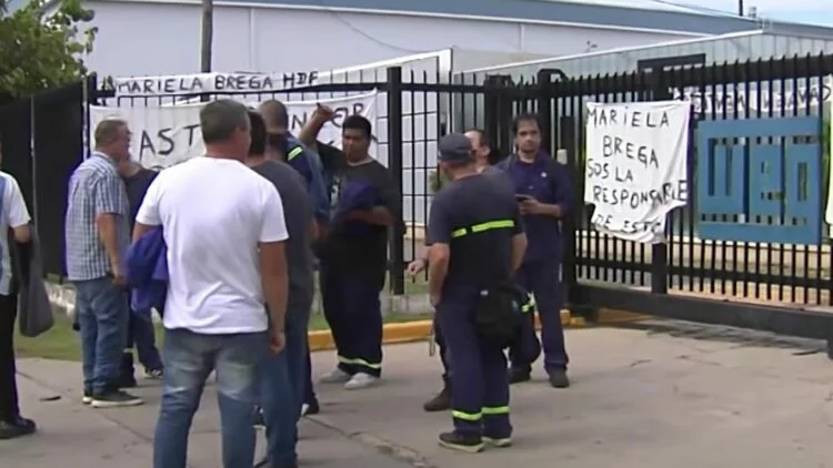 Protesta de trabajadores despedidos en Córdoba