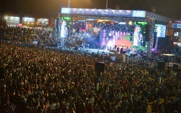 Imagen de una tormenta en Jesús María durante el Festival de Doma y Folklore