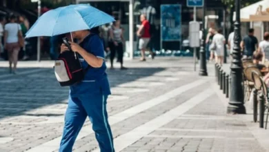 Imágenes de personas sudorosas en la calle con termómetros que marcan temperaturas altas