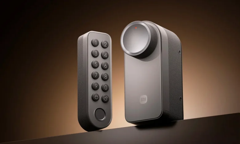 Imagen de la cerradura inteligente de Xiaomi con panel numérico y reconocimiento de huellas dactilares