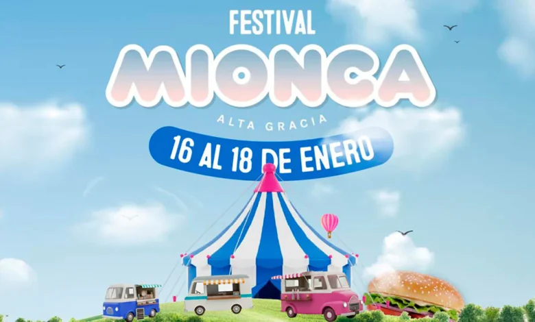 Festival Mionca 2026 en Alta Gracia, con gente disfrutando de la comida y la música