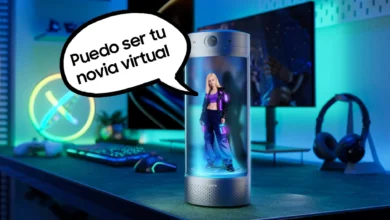 Imagen de un dispositivo de Razer con un holograma de una novia virtual