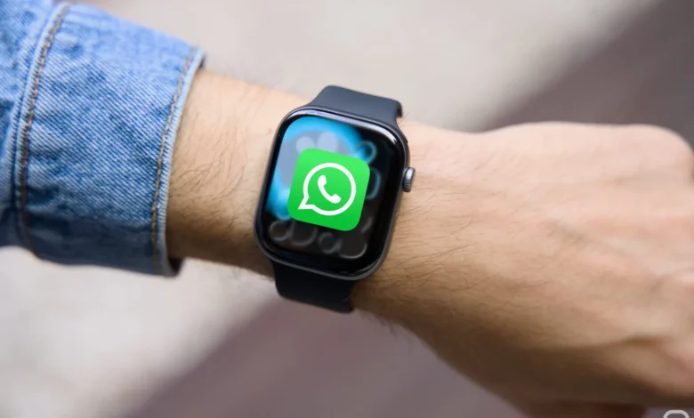Pantalla del Apple Watch mostrando la aplicación de WhatsApp