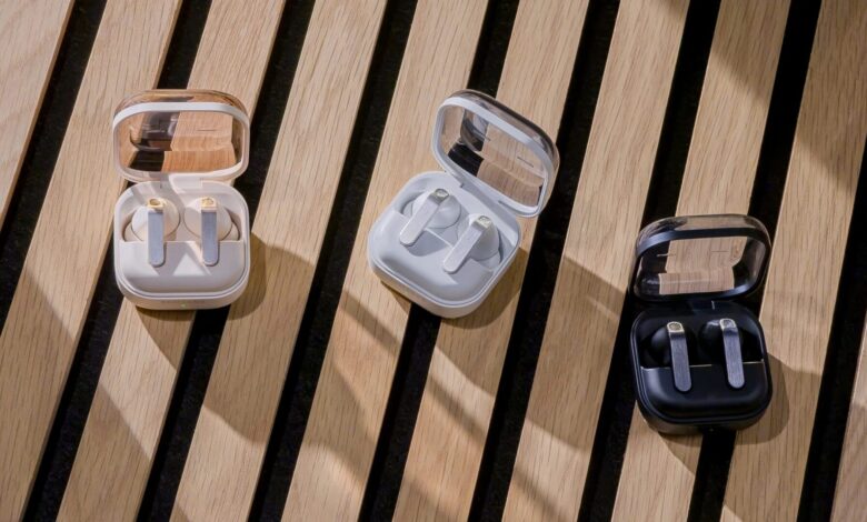 Imagen de los nuevos Galaxy Buds 4 y Buds 4 Pro de Samsung