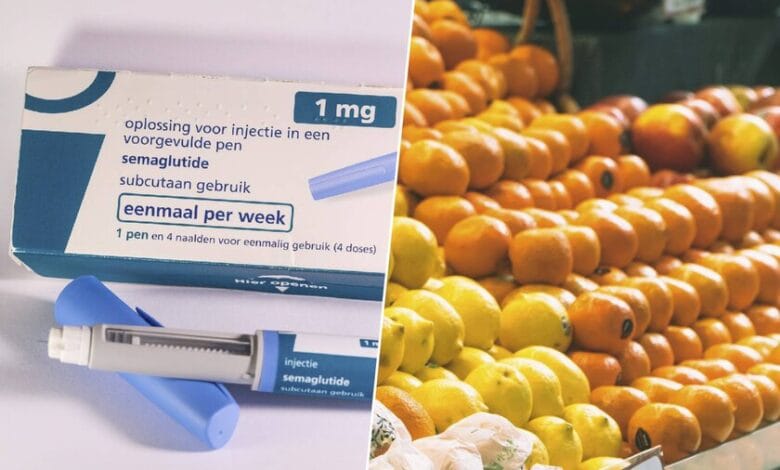 Imagen de una persona comprando frutas y verduras en un supermercado