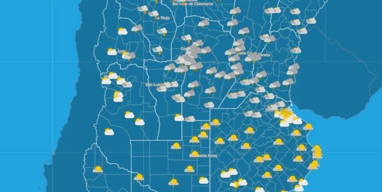 Imágenes de nubes grises sobre la ciudad de Córdoba