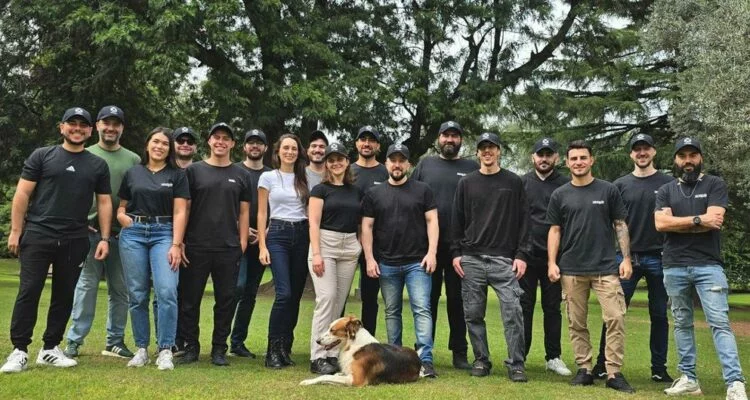 Fernando Boiero, fundador de Xcapit, en una reunión de trabajo