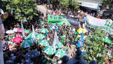 La ciudad de Córdoba paralizada por el paro general y las movilizaciones gremiales
