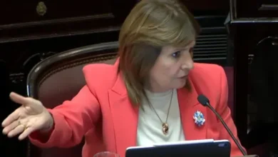 Foto de los senadores en una sesión tensa del Congreso