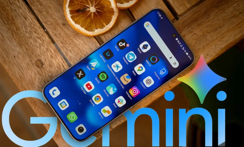 Imagen de Gemini en acción, controlando un móvil