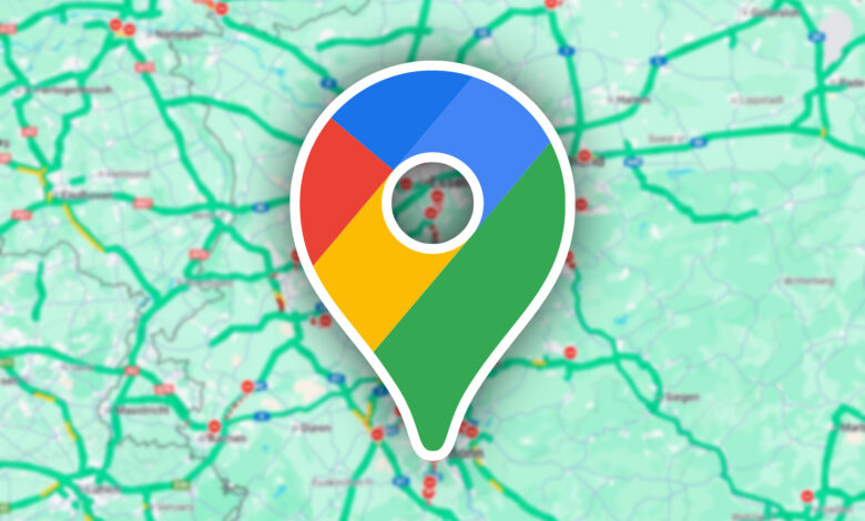 Imagen de un coche siendo guiado por Google Maps en Android Auto con un icono de coche personalizado
